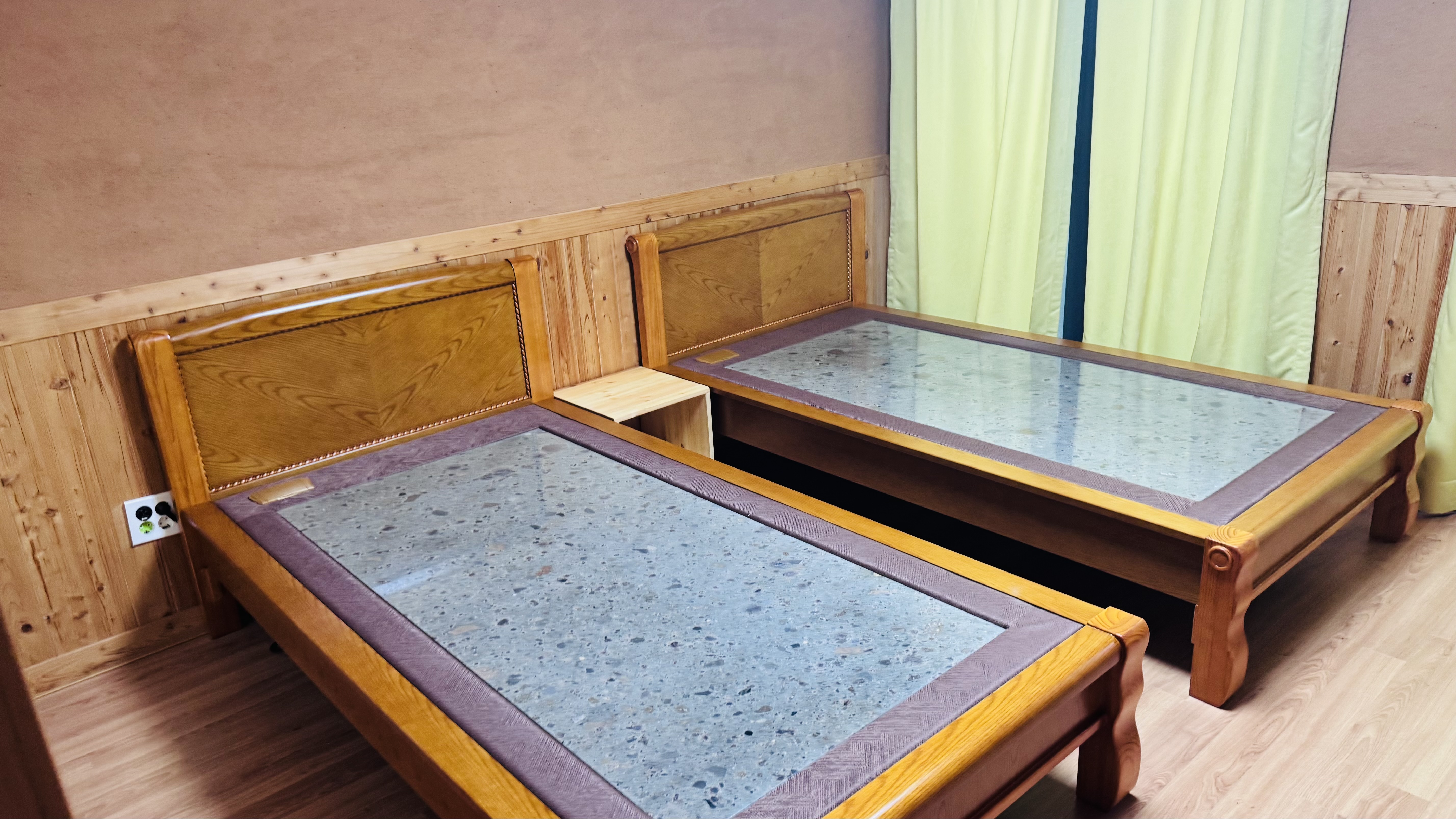 2인옥돌침대실(3층)